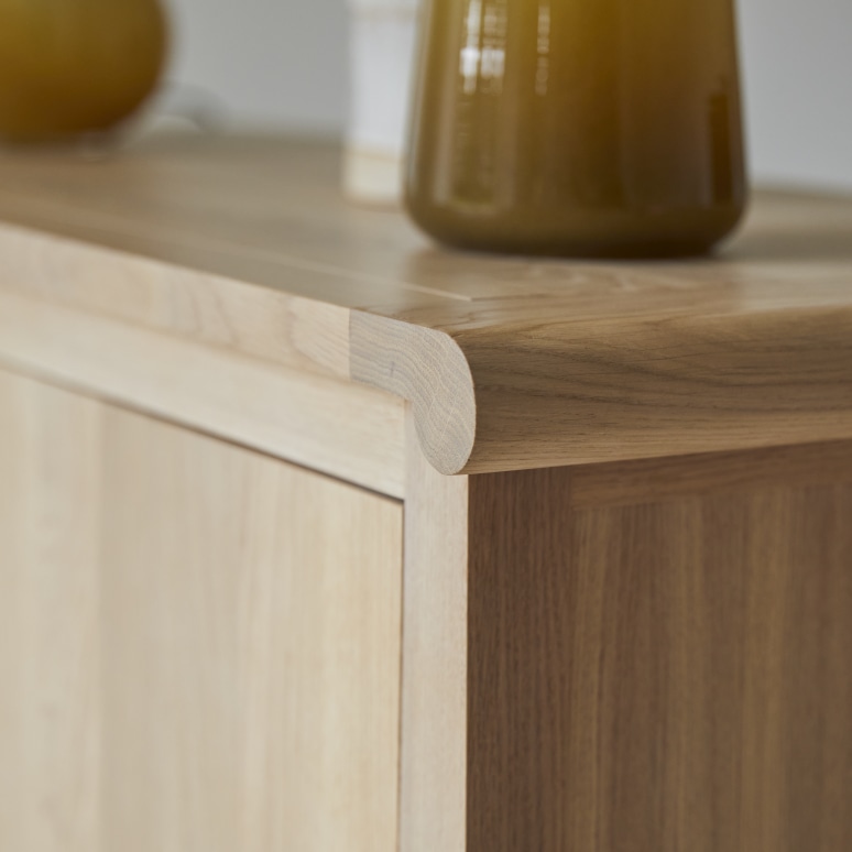 Volute - Buffet en chêne massif 125 cm