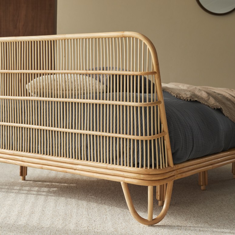 Simone - Rattan bed with base 160x200 cm