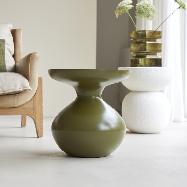 Tummy - Metal side table