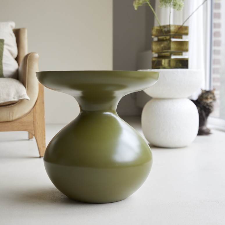 Tummy - Metal side table