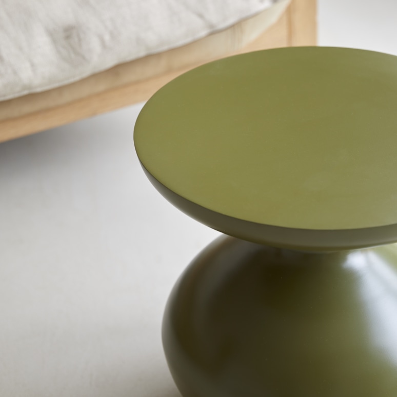 Tummy - Metal side table