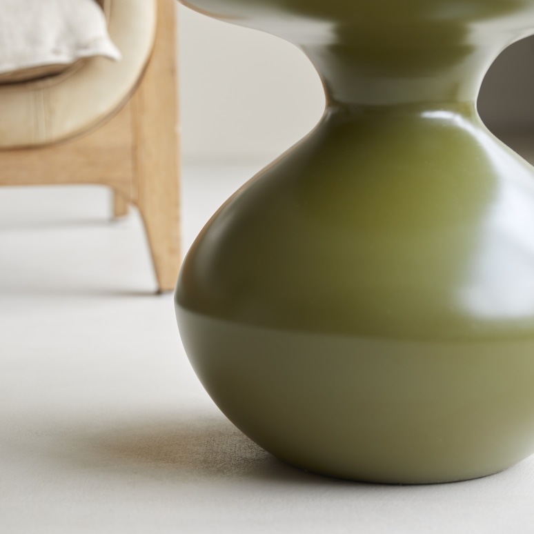 Tummy - Metal side table