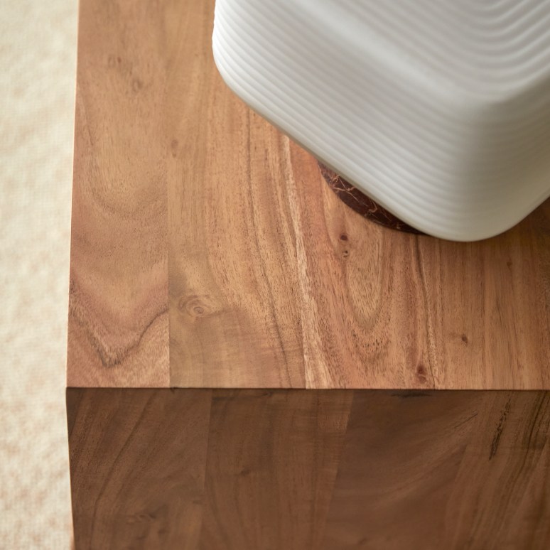 Olga - Comodino in legno di acacia massello a 3 cassetti