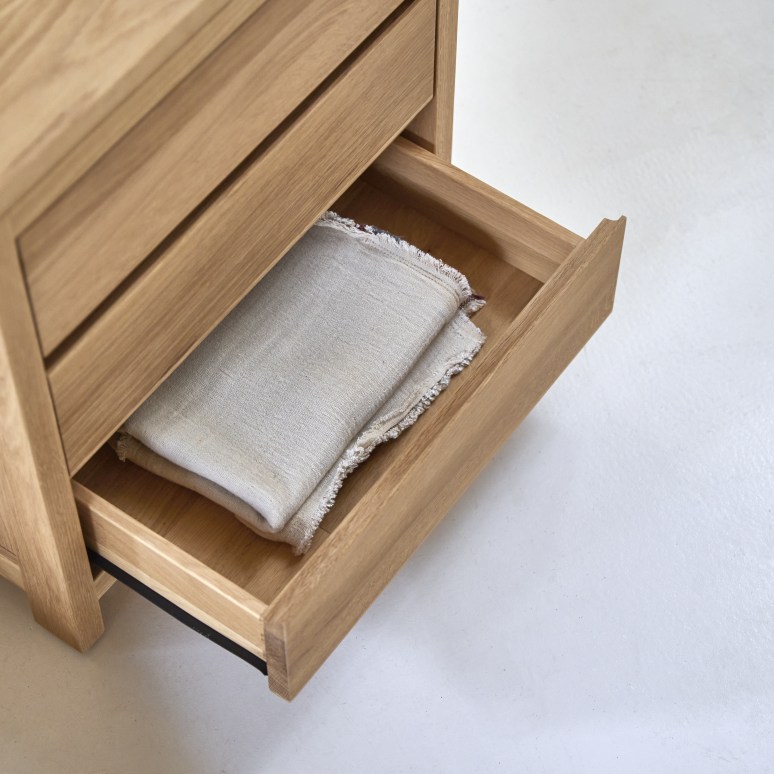 Eden - Comodino in legno di quercia massello a 3 cassetti