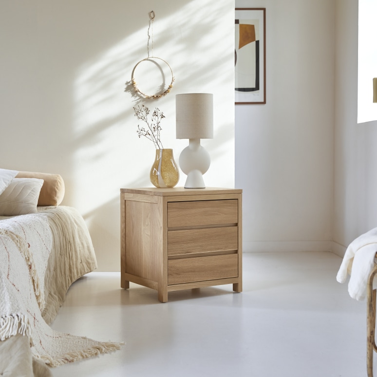 Eden - Solid oak bedside table with 3 drawers
