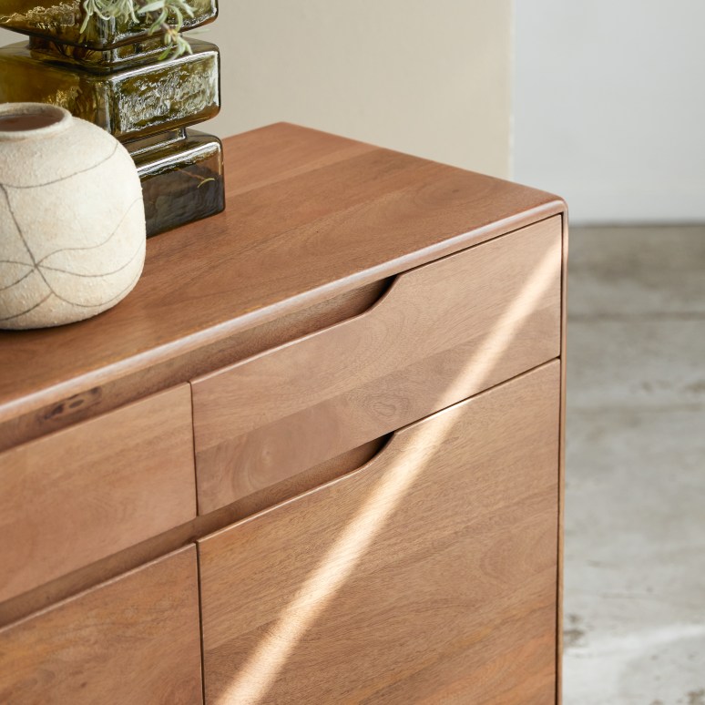 Gabrielle - Sideboard aus massivem Mangoholz, 150 cm