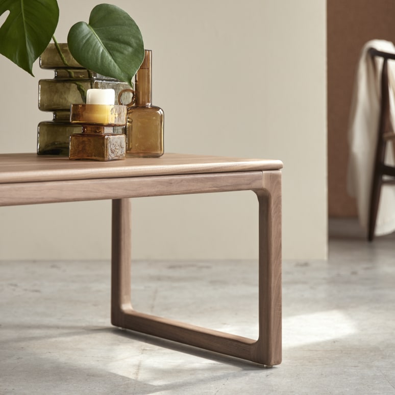 Arto - Salontafel van massief notenhout