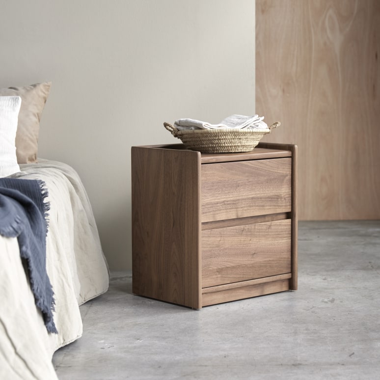 Arto - Solid walnut bedside table with 2 drawers