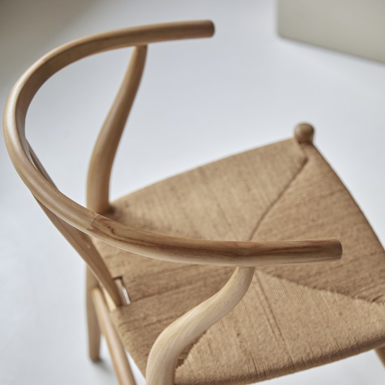 Blaise - Stoel van licht massief teakhout met vlechtwerk