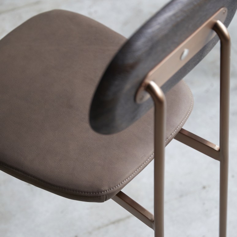 Yutapi - Set of 2 Mohawk Choco Solid Oak Chairs