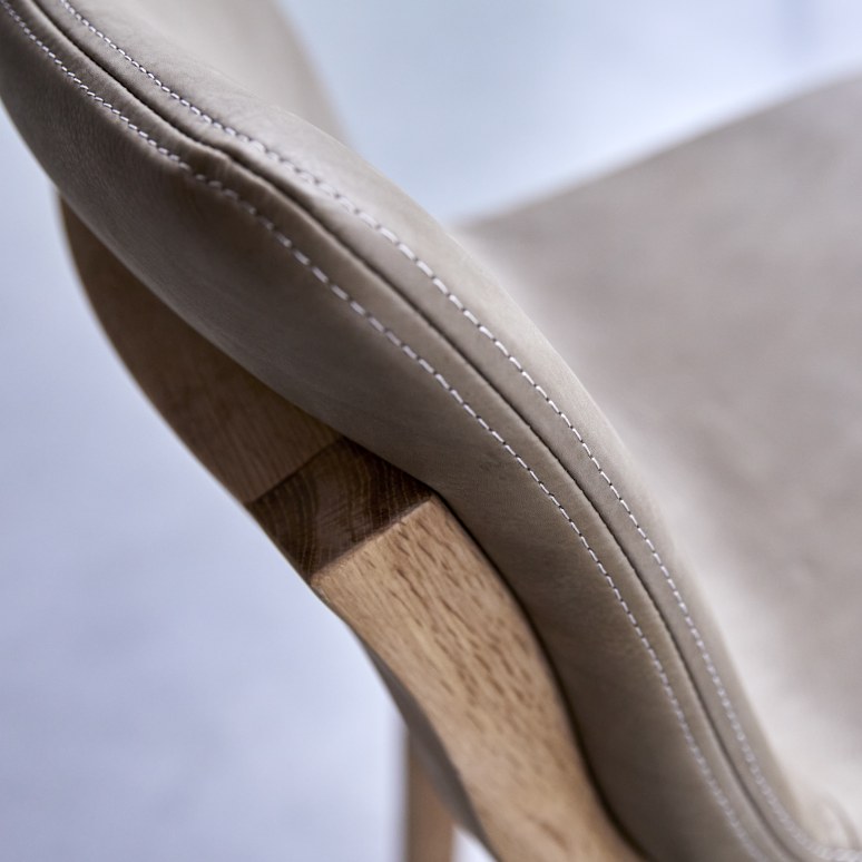 Cocoon - Set of 2 Cheyenne Oak Chairs