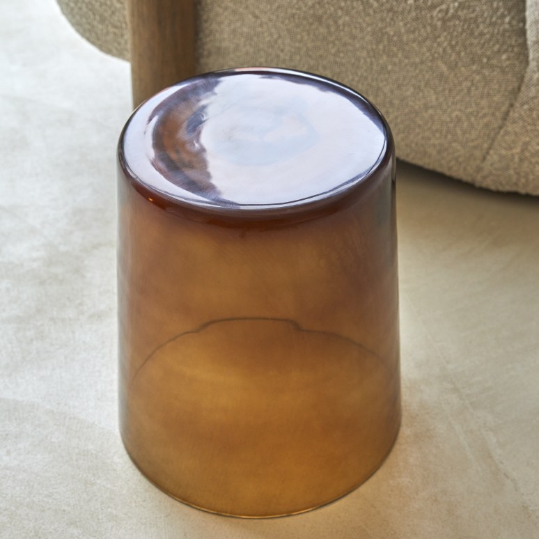 Kai - Sofaende aus recyceltem Glas