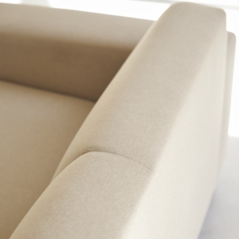 Lars - Beige 2.5-seater fabric-covered sofa