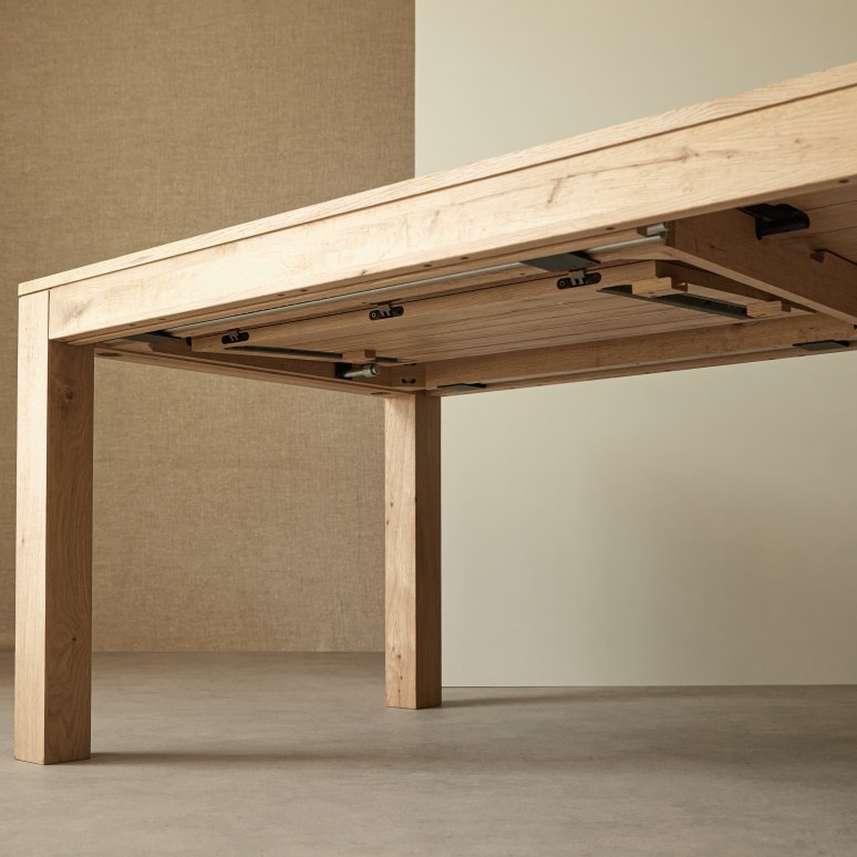 Eden - Table extensible en chêne massif 6-10 pers.