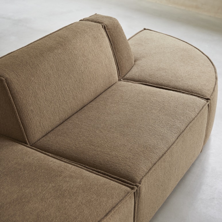 Dario - Modulares 4-Sitzer-Sofa aus camelfarbenem Stoff