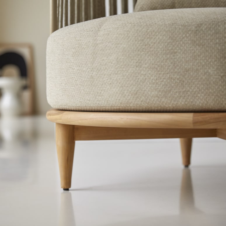 Ezra - Sillón de teca maciza y tela