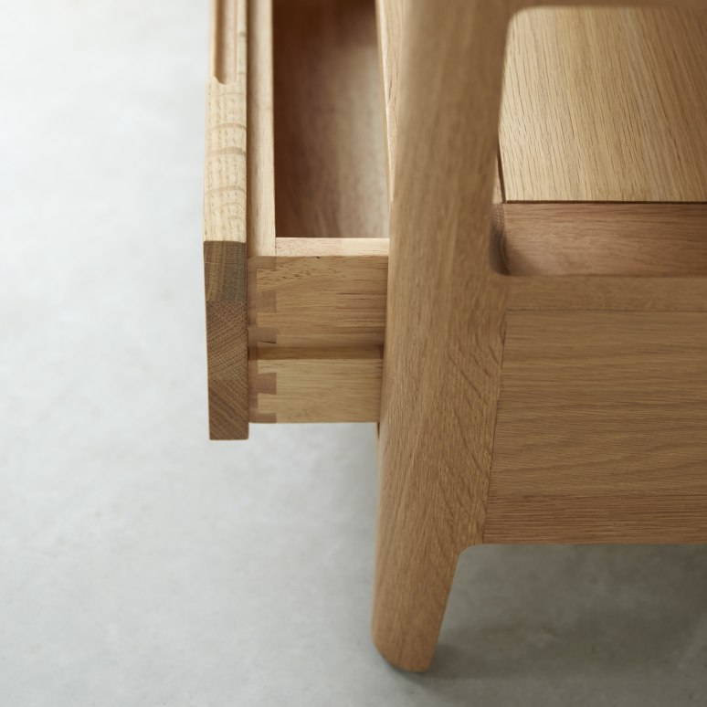 Arto - 180 cm solid oak TV unit