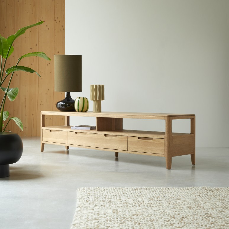 Arto - TV-Schrank aus massiver Eiche 180 cm