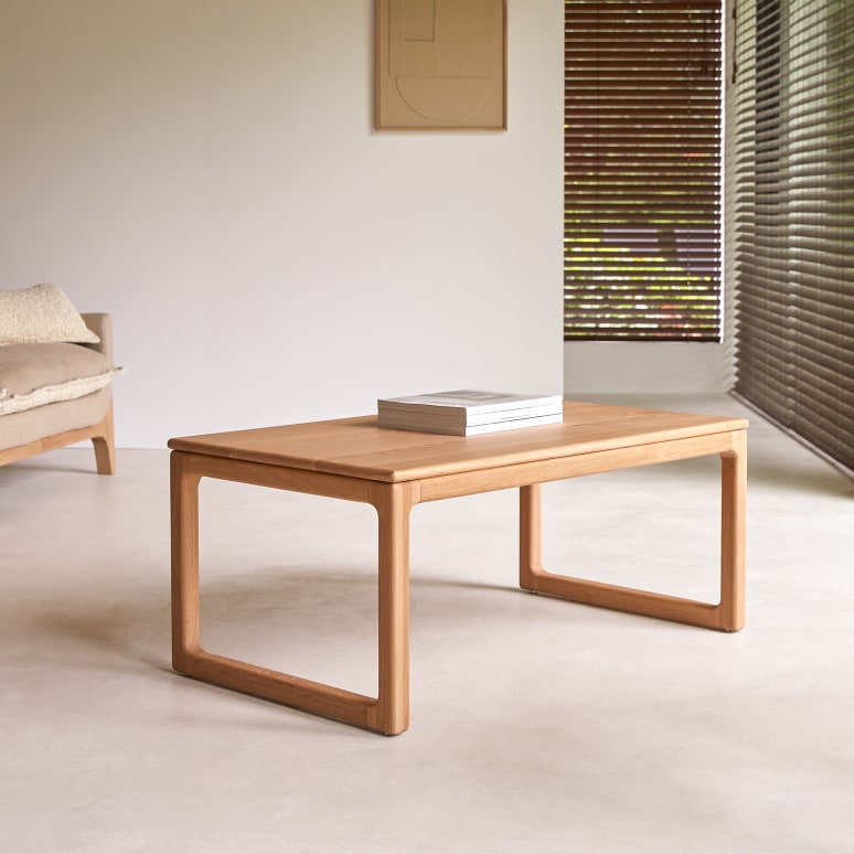 Arto - Couchtisch aus massiver Eiche