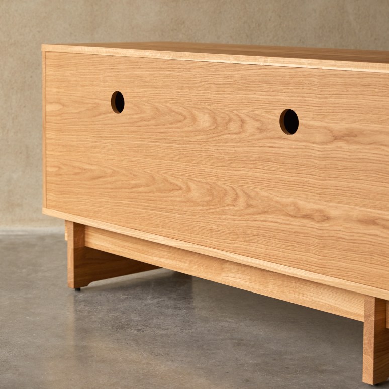 Miu - Mobile TV in legno di quercia 135 cm