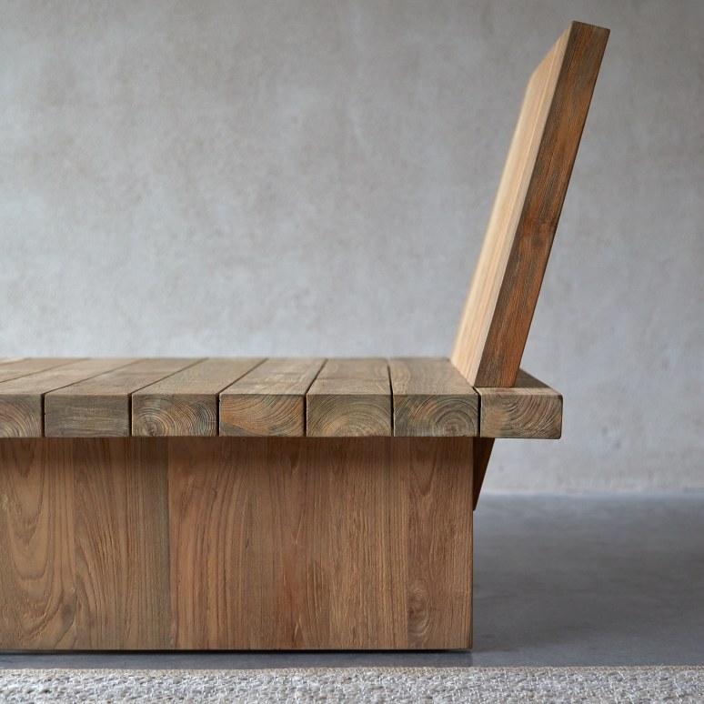 Joaquin - Armchair in solid reclaimed teak