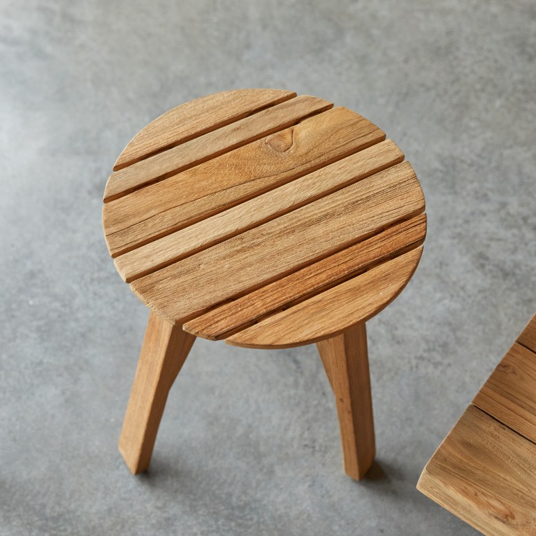 Katrine - Nachttafeltje van gerecycled massief teak