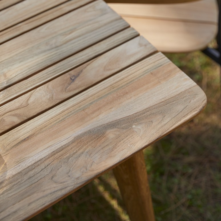 Katrine - Gartentisch aus massivem, recyceltem Teakholz, 6–8 Pers.