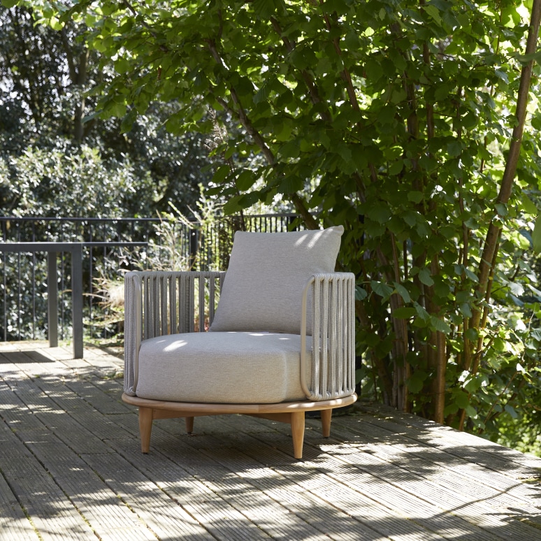 Ezra - Outdoor-Sessel aus massivem Teakholz und Stoff