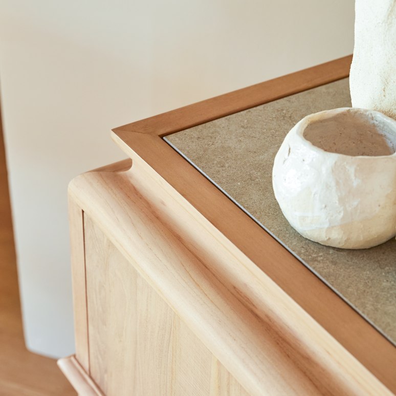 Achille - Buffet aus massivem Teak 120 cm