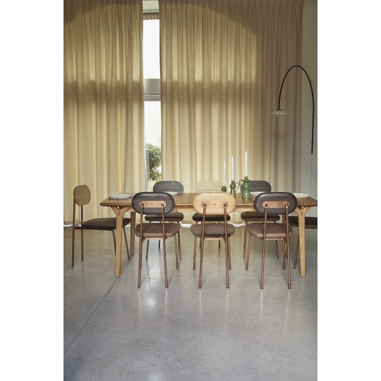 Yutapi - Silla marrón de roble