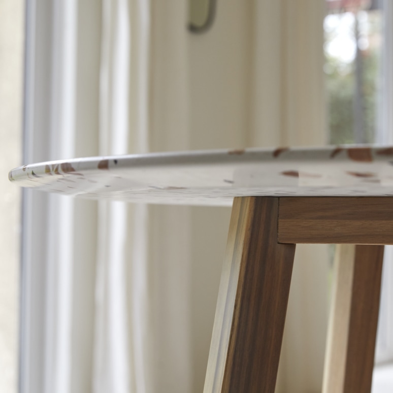 Elio - Ronde tuintafel in premium terrazzo en massief acaciahout 4 pers.