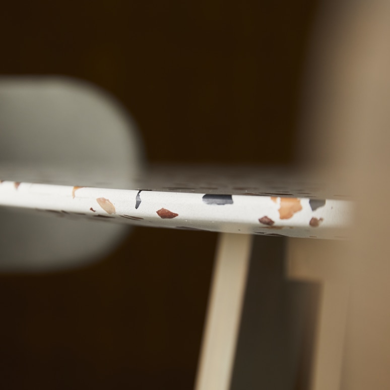 Elio - Table ronde en terrazzo premium et acacia massif 4 pers.