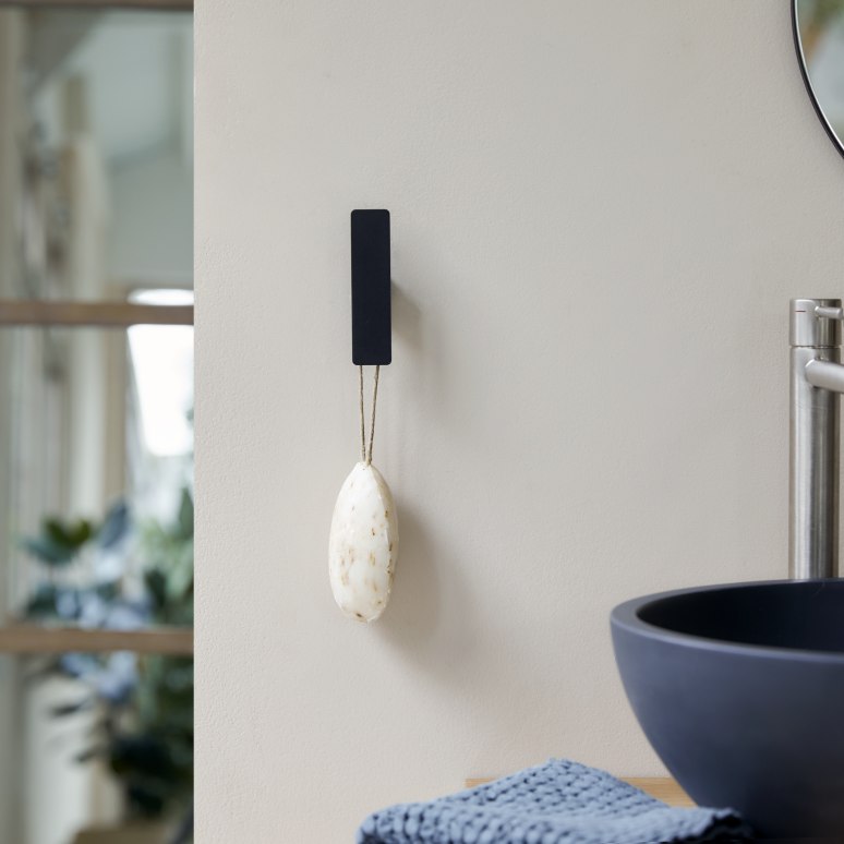 Tom - Metal coat hook, black