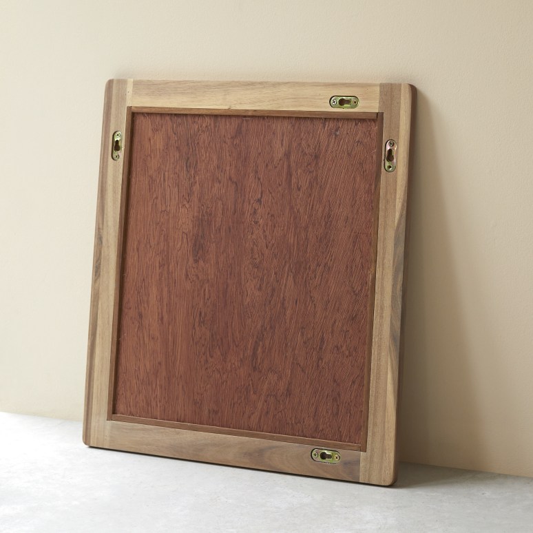 Lila - Specchio in legno di acacia massello 55,5x50 cm