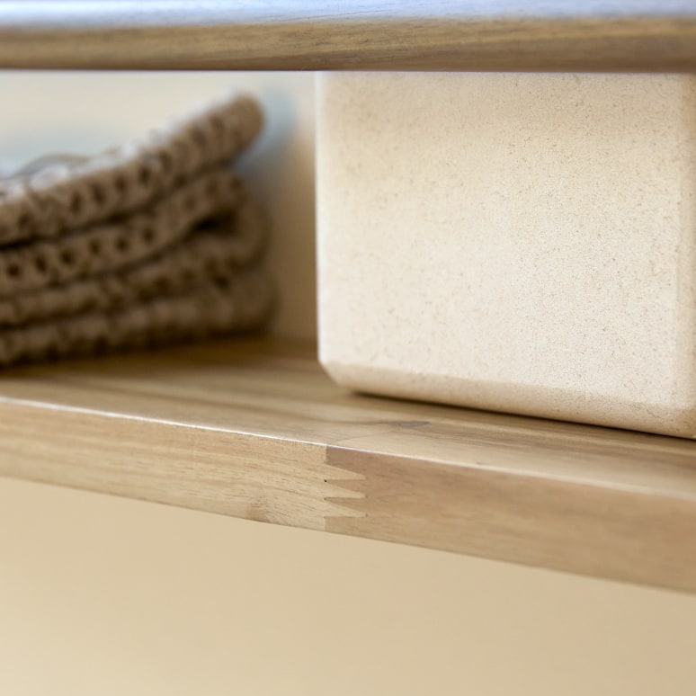 Lila - Bathroom shelf in solid acacia - 60 cm