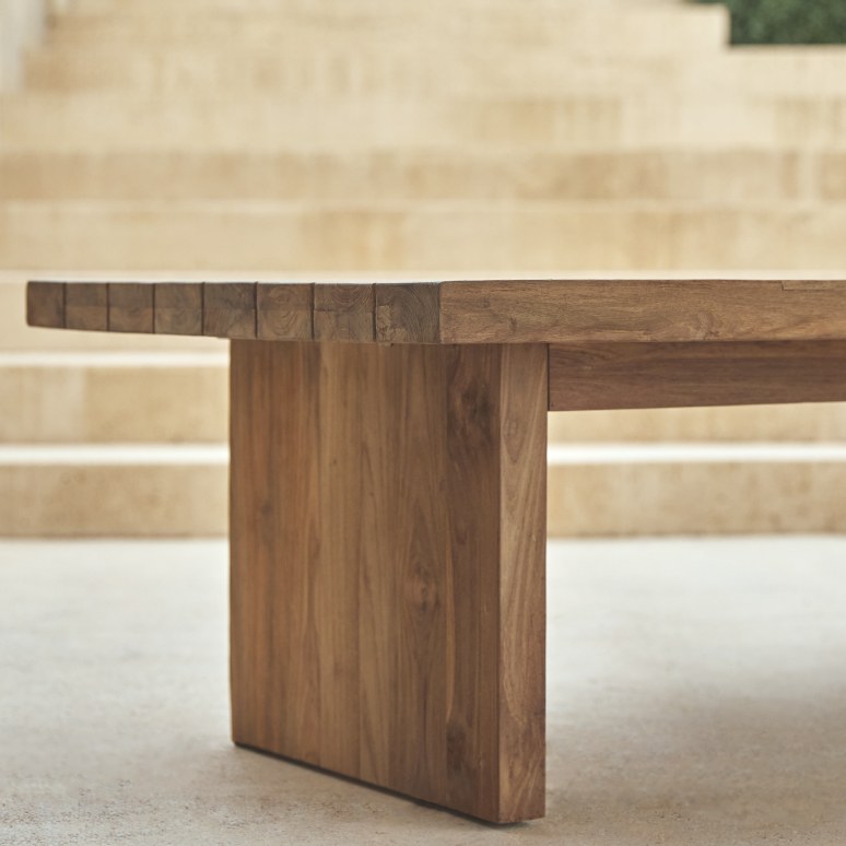 Joaquin - Outdoor coffee table in recycled solid teak wood