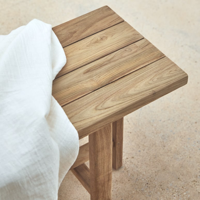 Antonia - Gartenbank aus massivem, recyceltem Teakholz