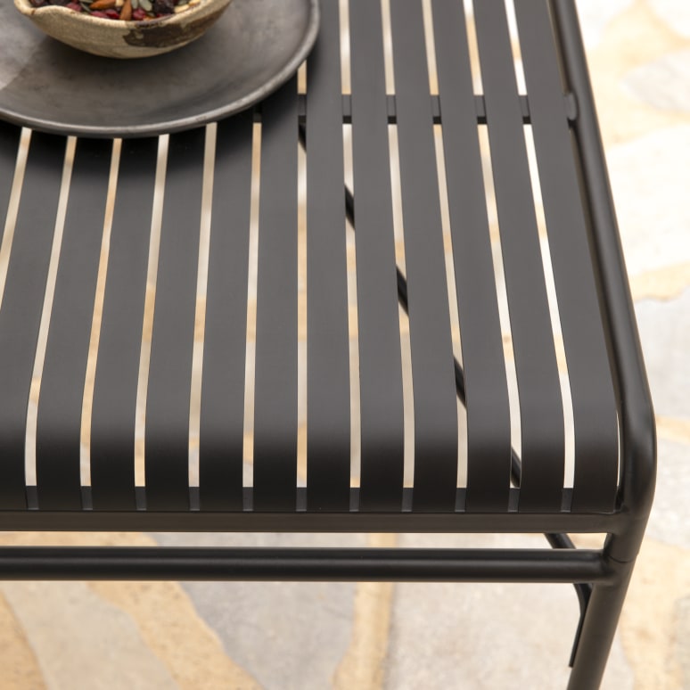 Gaby - Rectangular garden table in black metal, seats 4–6