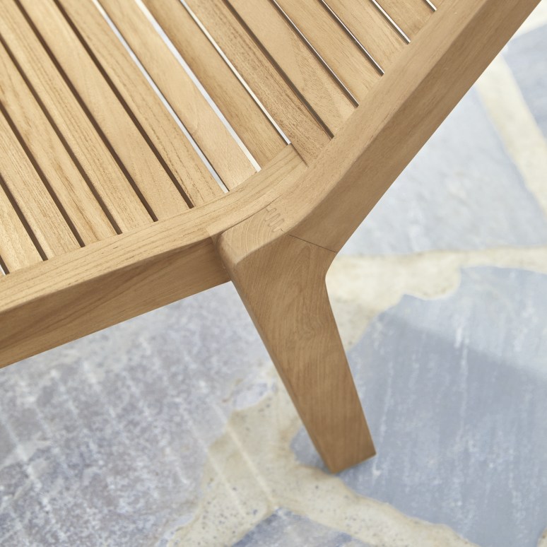Teo -  Chaise longue de jardin en teck massif