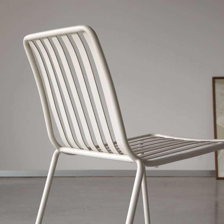 Gaby - Metal chair in cream