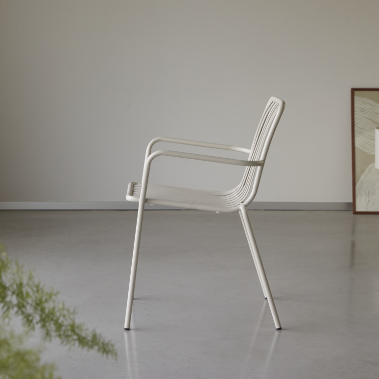 Gaby - Fauteuil en métal cream