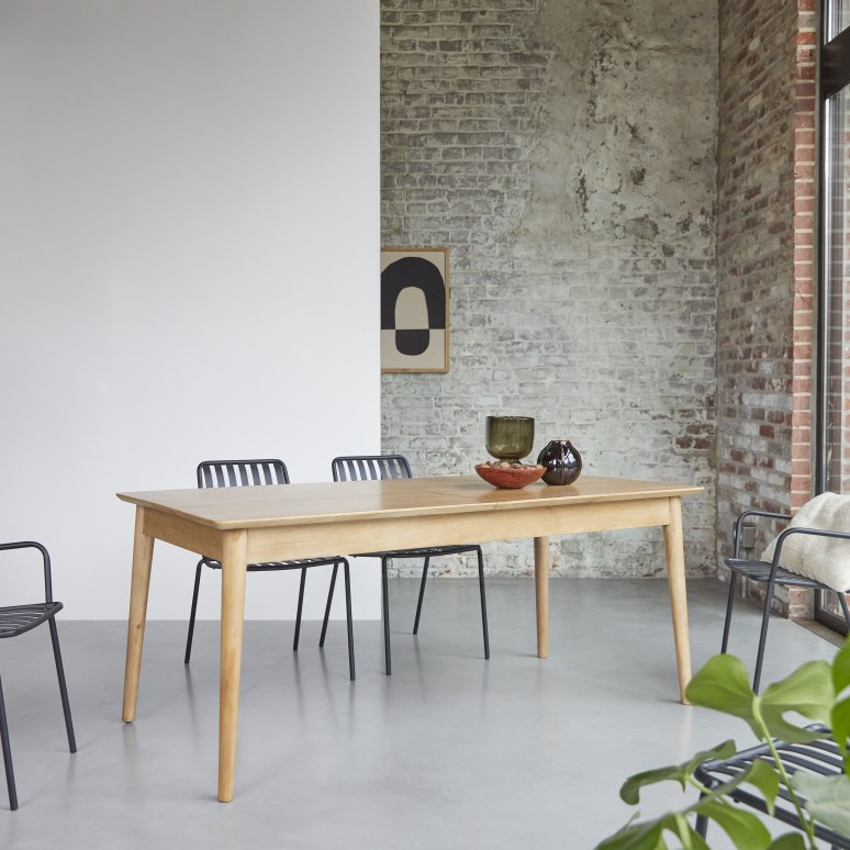 Cloé - 6–8-seater extendable table in solid mango wood