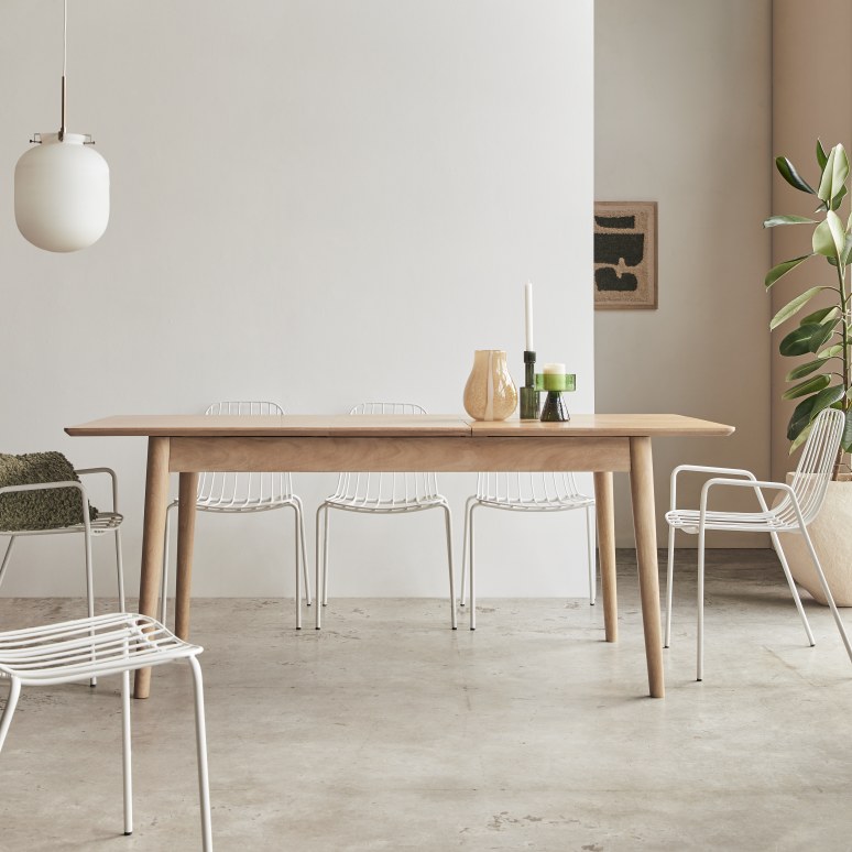 Cloé - 4–6-seater extendable table in solid mango wood