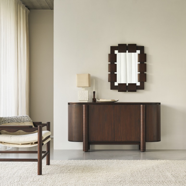 Leandro - Aparador de madera de mindi de 160 cm