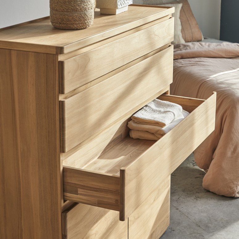 Nino - Cassettiera alta in teak massello