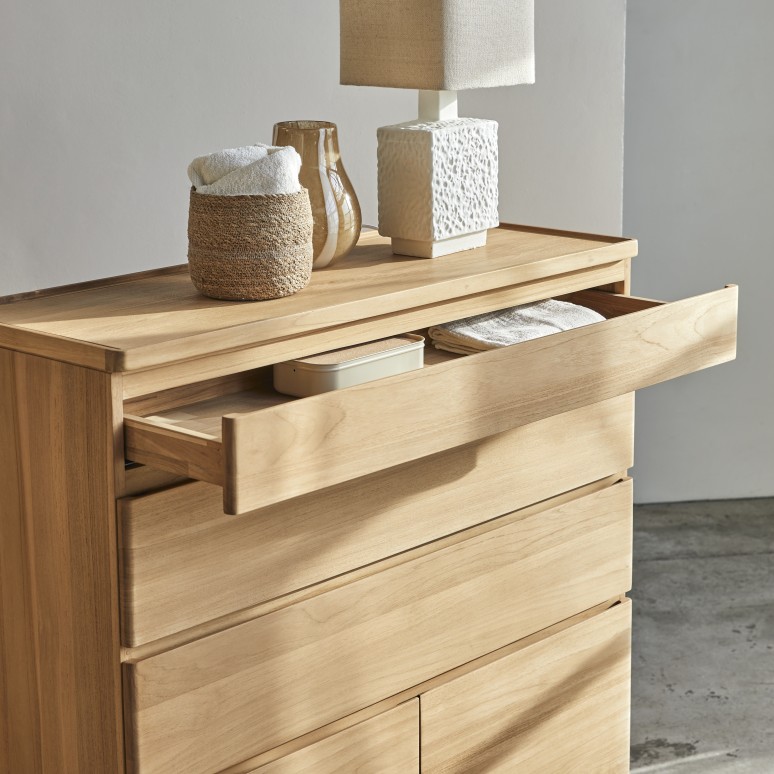 Nino - Tall chest of drawers in solid teak