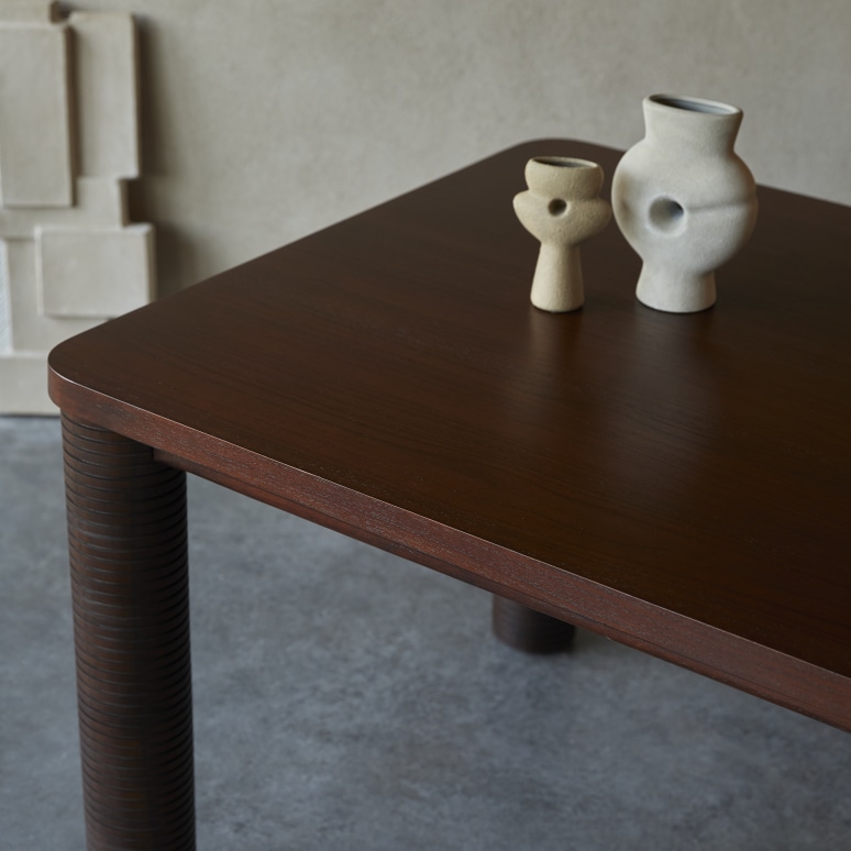 Leandro - Table en Mindi 6-8 pers.