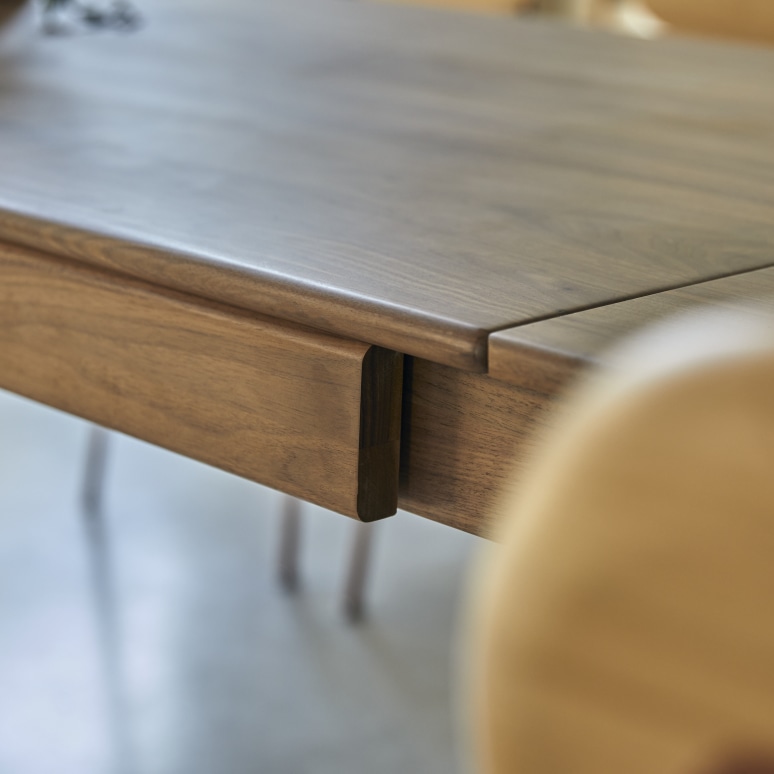 Arto - Solid Walnut Extendable Table for 6 to 12 people