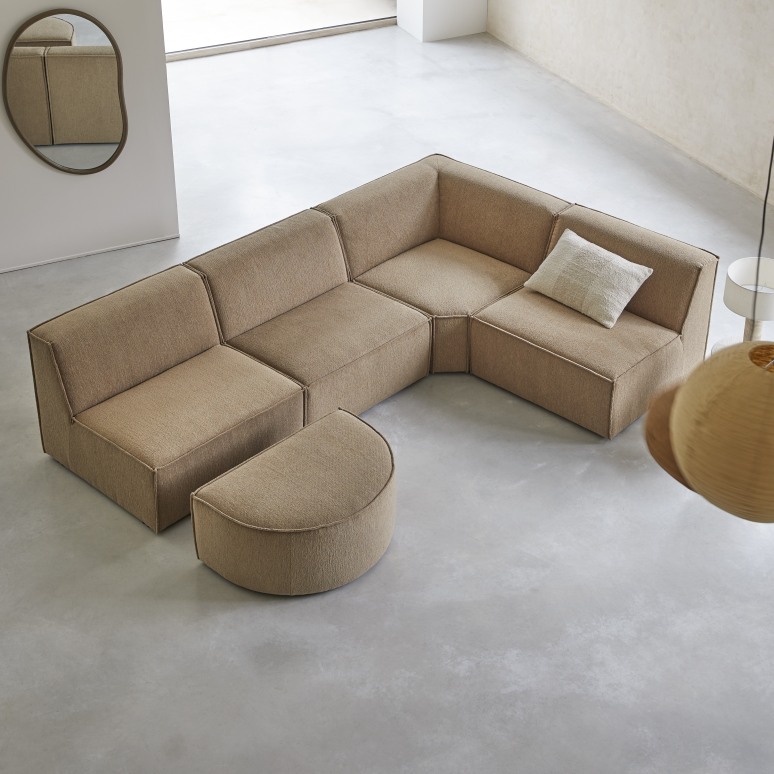 Dario - Canapé d'angle modulable en tissu camel, 5-6 places