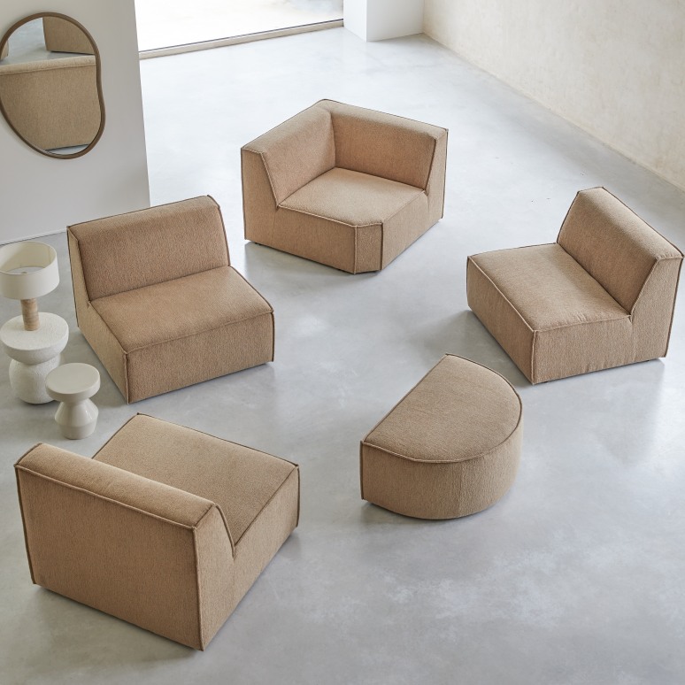 Dario - Modul-Ecksofa aus camelfarbenem Stoff, 5–6 Sitzplätze